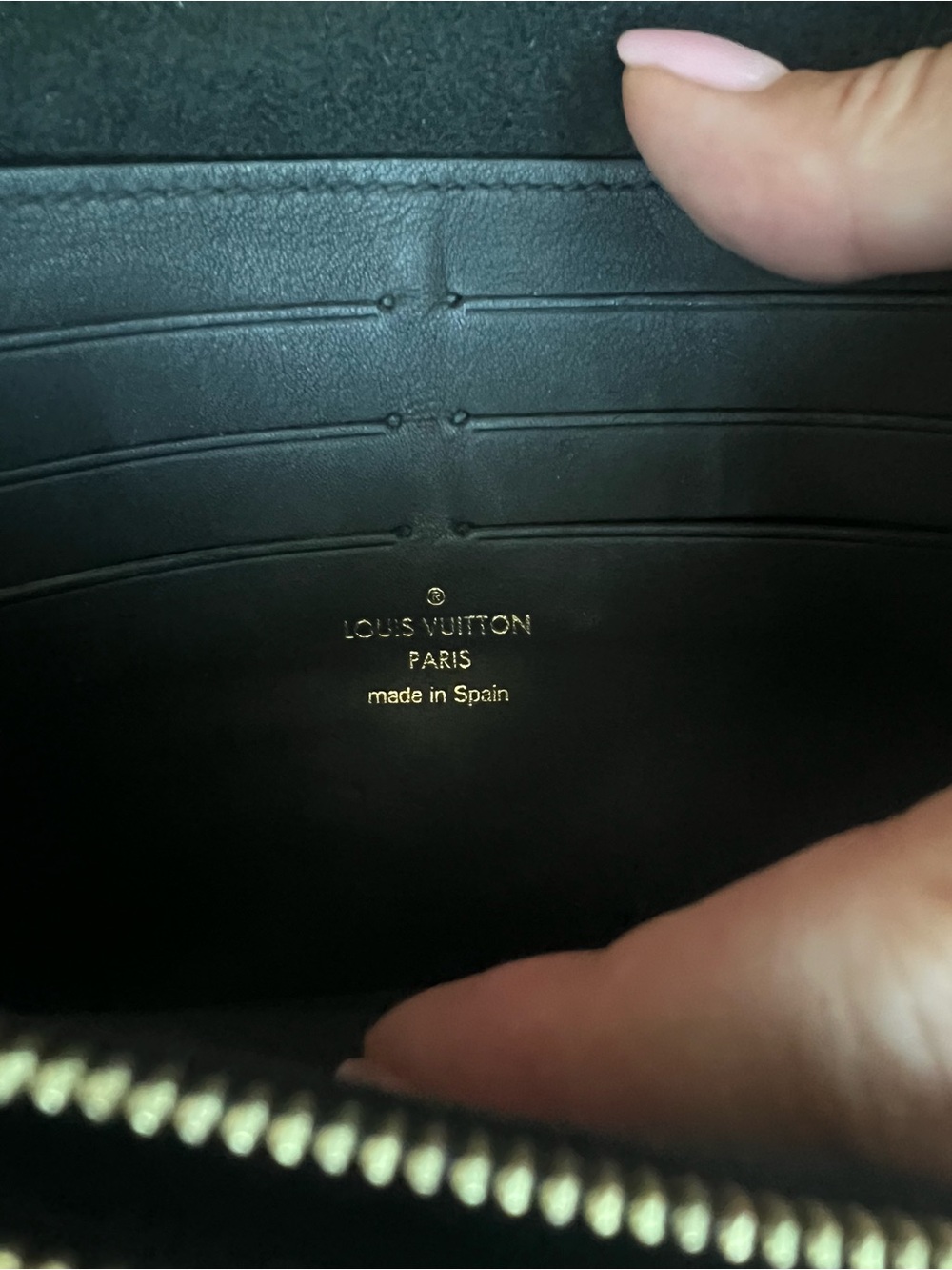 Louis Vuitton Brown Checkered Chain Shoulder Bag - Picture 5 of 6